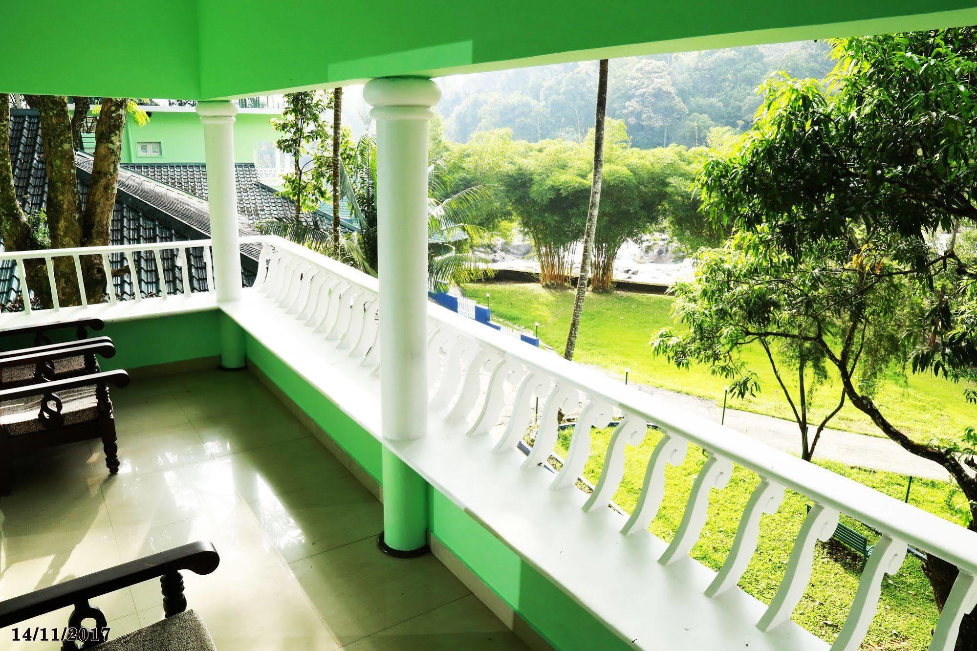 Aruvi Resort Munnar Exterior foto